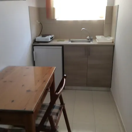 شقة Erato *
