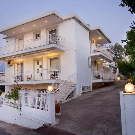 Apartment Erato Petalidi