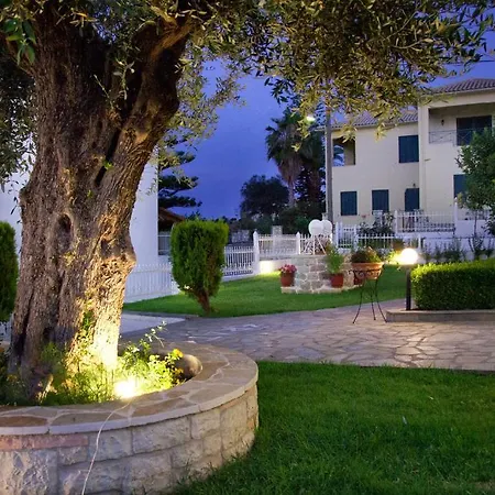 Erato Apartman Petalídi