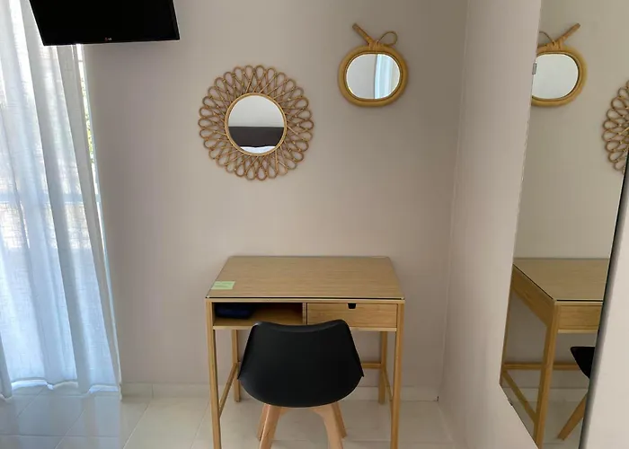 Erato 아파트 Petalídhion