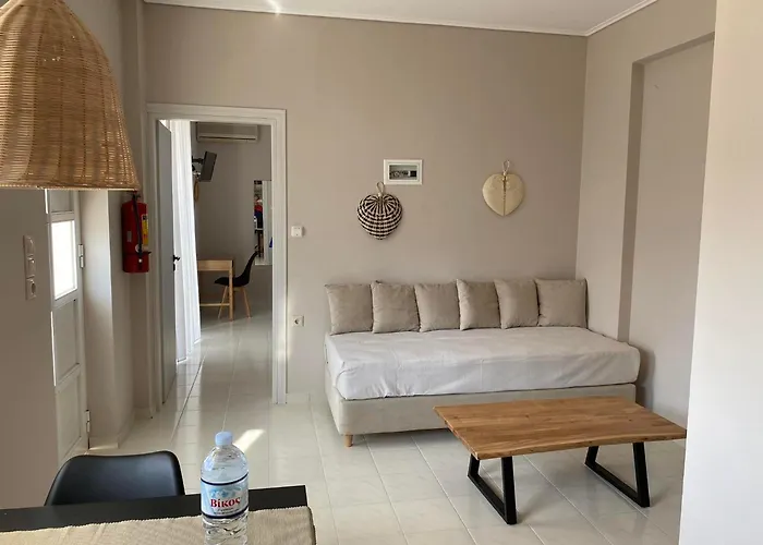 아파트 Erato Petalídhion