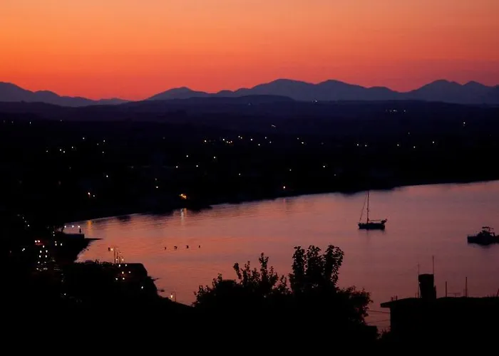 Erato * Petalídhion